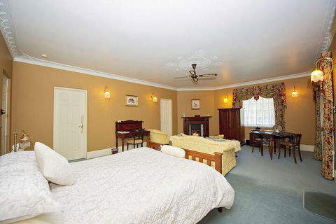 Blackwood Inn Innkeepers House - Accommodation Whitsundays 2