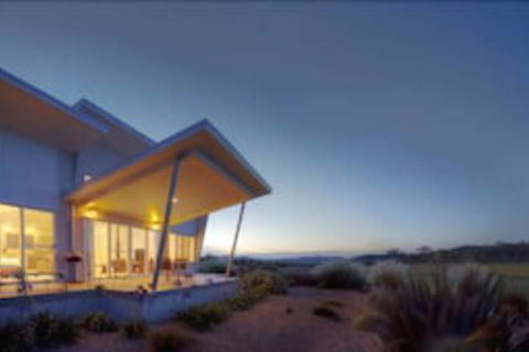 Azjure Studio Retreat - Accommodation Whitsundays 0