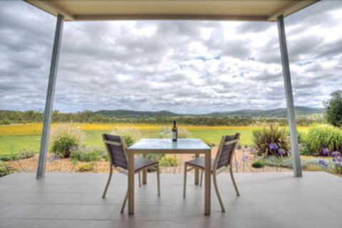 Azjure Studio Retreat - Accommodation Whitsundays 6