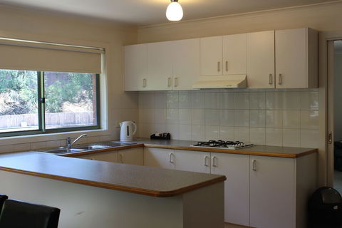 Australian Home Away Ringwood At Bardia - Accommodation Whitsundays 5
