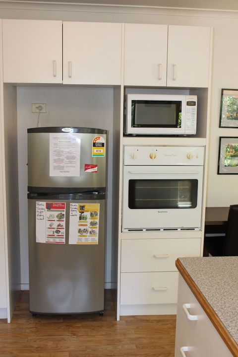 Australian Home Away Ringwood At Bardia - Accommodation Whitsundays 3