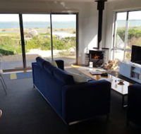 Coorong Waterfront Retreat - Accommodation Whitsundays