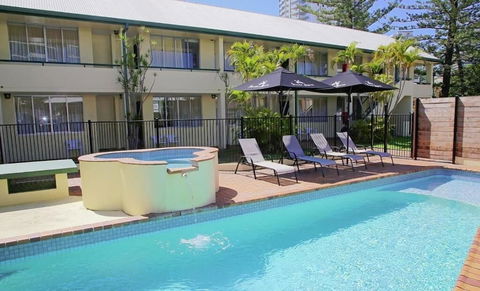 D'arcy Arms Motel - Accommodation Whitsundays 2