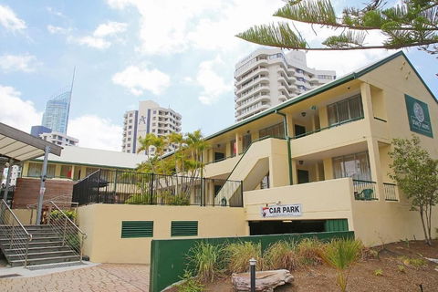 D'arcy Arms Motel - Accommodation Whitsundays 1