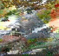 Woolrich Historic Garden Cottage - Accommodation Whitsundays