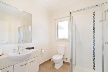 Werribee Short Stay Villas & Accommodation - Accommodation Whitsundays 2