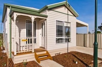 Werribee Short Stay Villas & Accommodation - Accommodation Whitsundays 6