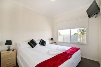Werribee Short Stay Villas & Accommodation - Accommodation Whitsundays 1