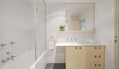 The Waterfront Apartments, Geelong - Accommodation Whitsundays 5