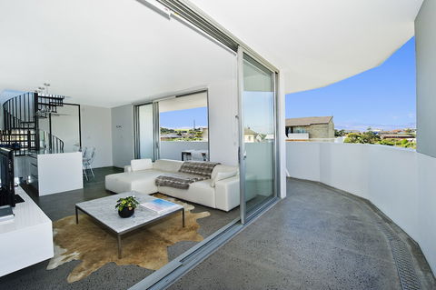 Bondi Beach Apartments - Accommodation Whitsundays 2
