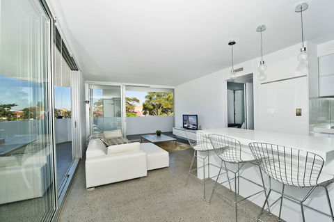 Bondi Beach Apartments - Accommodation Whitsundays 4