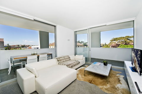 Bondi Beach Apartments - Accommodation Whitsundays 0