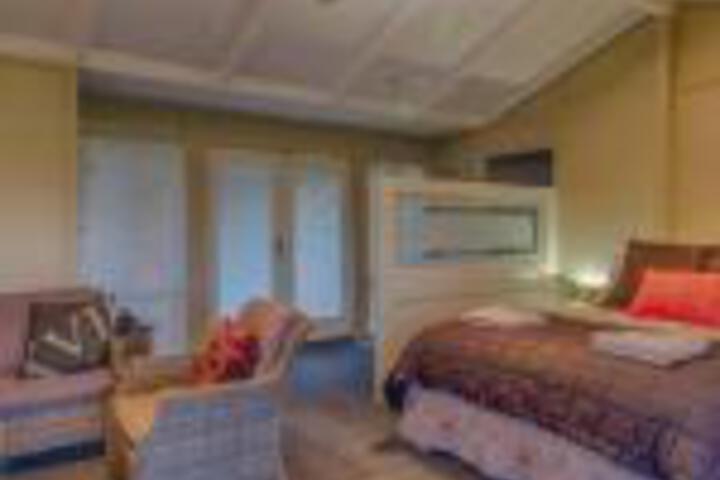 Stratham WA Accommodation Whitsundays