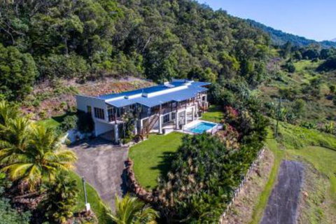 Jade Ridge - Accommodation Whitsundays 3