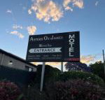 Asters on James Motor Inn - Accommodation Whitsundays