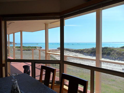 Costa Plenti Southend BnB - Accommodation Whitsundays 2