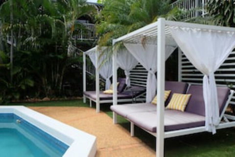 Paraway Motel - Accommodation Whitsundays 0