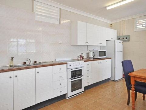 The Studio On The Lake At Fishing Point Lake Macquarie Honestly Put The Line In & Catch Fish - Accommodation Whitsundays 4