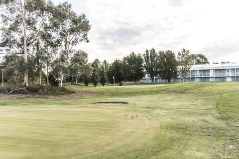 Abode Narrabundah - Accommodation Whitsundays 1