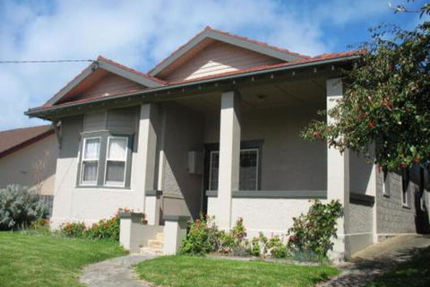 Roebil House - Accommodation Whitsundays 0