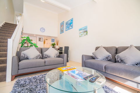 Anacapri Holiday Resort Apartments - Accommodation Whitsundays 4