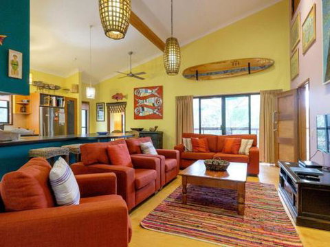 Five Bimba (Tractor House) - Accommodation Whitsundays 5
