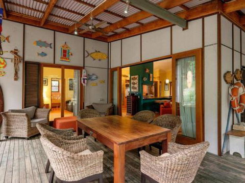 Five Bimba (Tractor House) - Accommodation Whitsundays 1