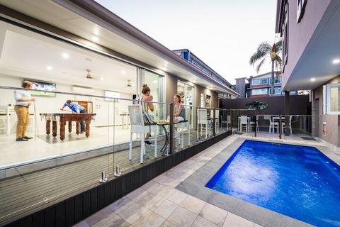 Athena Motel Apartments - Accommodation Whitsundays 1
