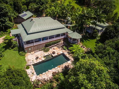 A PERFECT STAY - Bangalla Estate - Accommodation Whitsundays 0