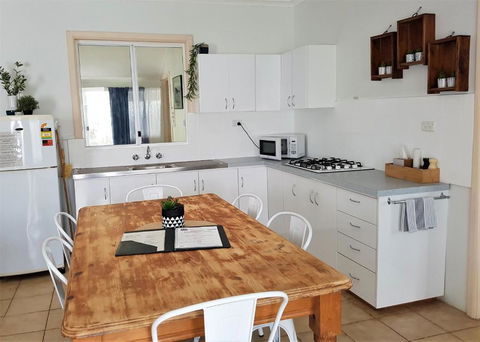 Busselton Jetty Chalets - Accommodation Whitsundays 3