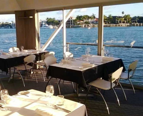 SEE Restaurant - Accommodation Whitsundays 6