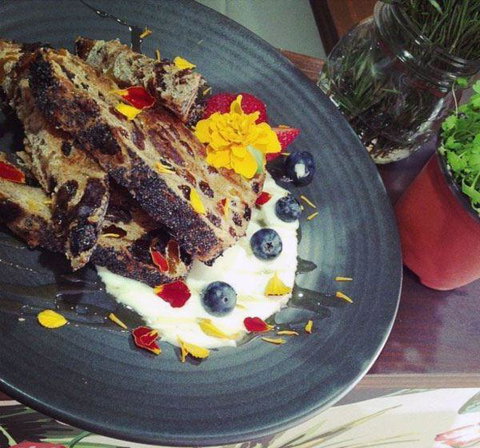 10 Hastings Street Cafe - Accommodation Whitsundays 9