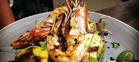 10 Hastings Street Cafe - Accommodation Whitsundays 1