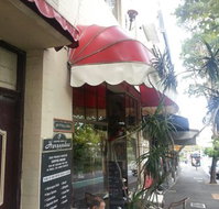 Cafe Hernandez - Accommodation Whitsundays