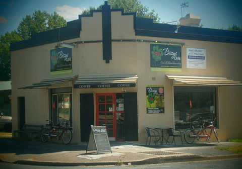 Faro Bianco Italian Restaurant & Wood Fired Pizza - Accommodation Whitsundays 10