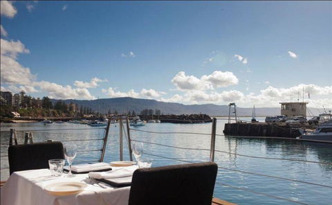 Harbourfront Restaurant - Accommodation Whitsundays 16
