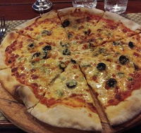 Benino's Pizza - Accommodation Whitsundays