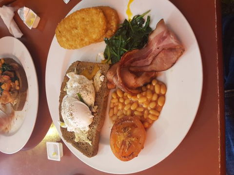 Cosmic Bear Cafe - Accommodation Whitsundays 0