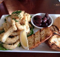 Waterloo Cup Hotel - Accommodation Whitsundays