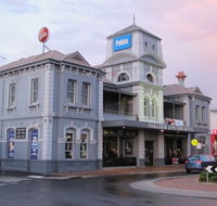 Oakleigh Junction Hotel - Accommodation Whitsundays