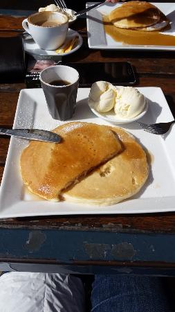 Mejavo's Cafe - Accommodation Whitsundays 0