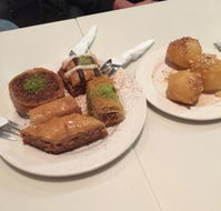 Nikos Cakes - Accommodation Whitsundays