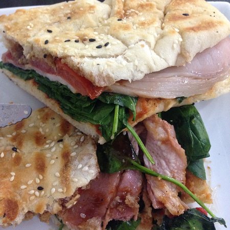 Bethy's Cafe At The Bazaar - Accommodation Whitsundays 0