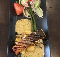 Hughies Cafe and Grill - Accommodation Whitsundays