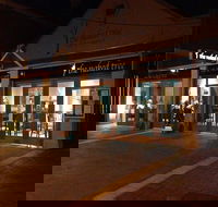 The Naked Tree - Cafe Restaurant - Accommodation Whitsundays