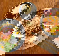 Wolf On Murray - Accommodation Whitsundays