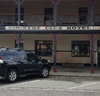 Country Club Hotel - Accommodation Whitsundays