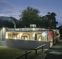 Kookaburra Hotel - Accommodation Whitsundays