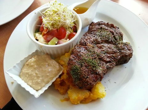 Quarry Restaurant - Accommodation Whitsundays 0