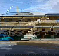 The Grand Caledonian Hotel - Accommodation Whitsundays